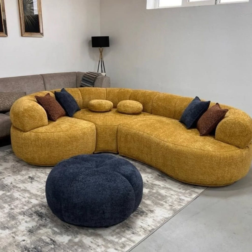 Canapé sectionnel livré - Claire B.